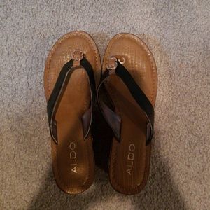 Aldo wedges